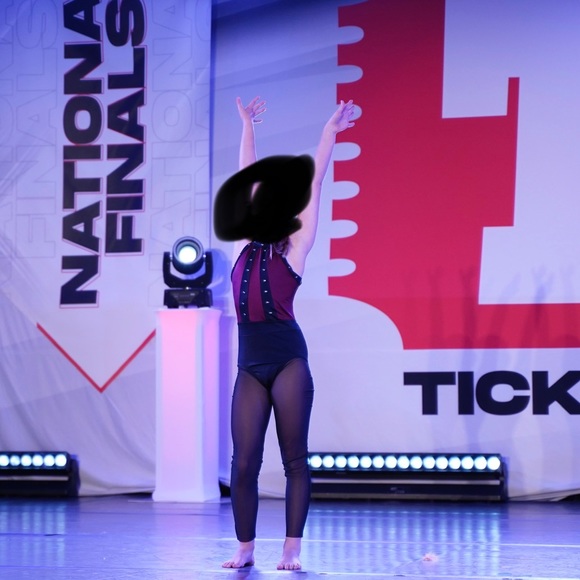 Weissman dance costume, worn for competition, IC - Picture 4 of 5